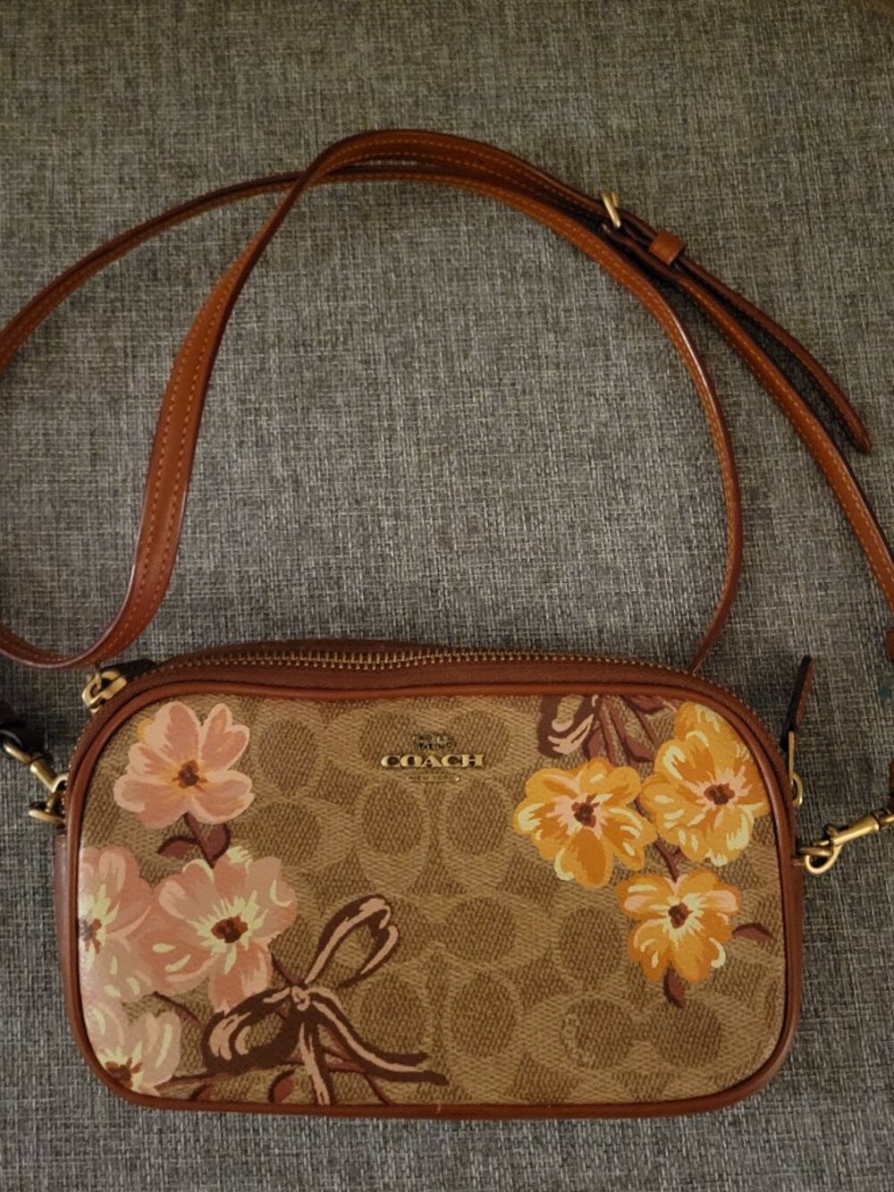 Coach Signature Prairie Floral Sadie Style 66666 Crossbody Bag Clutch Wristlet
